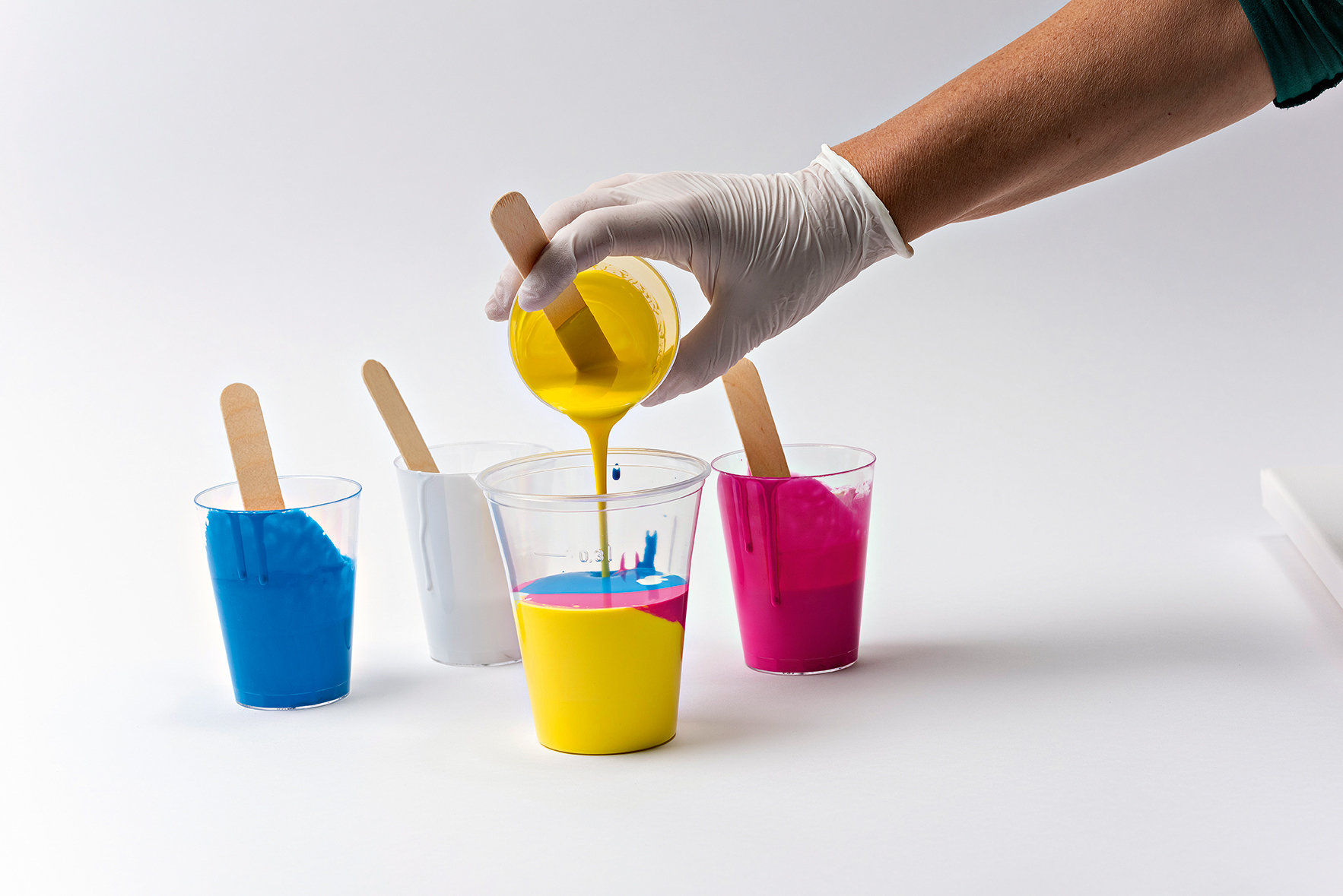 Marabu Pouring Fluid Acryl-Medium, 500 ml