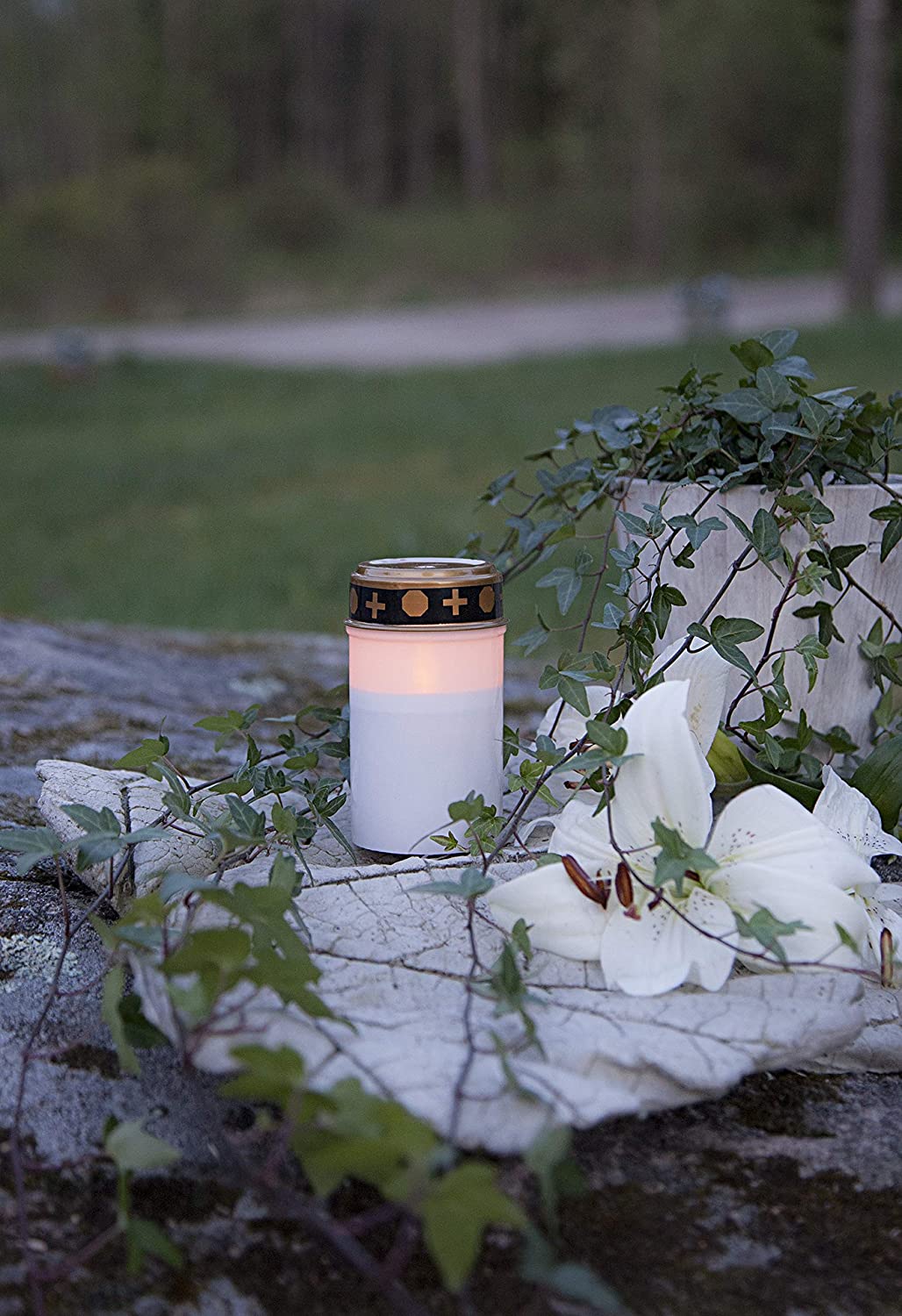 Grablicht Kunststoff mit LED flackernd weiss und goldene...